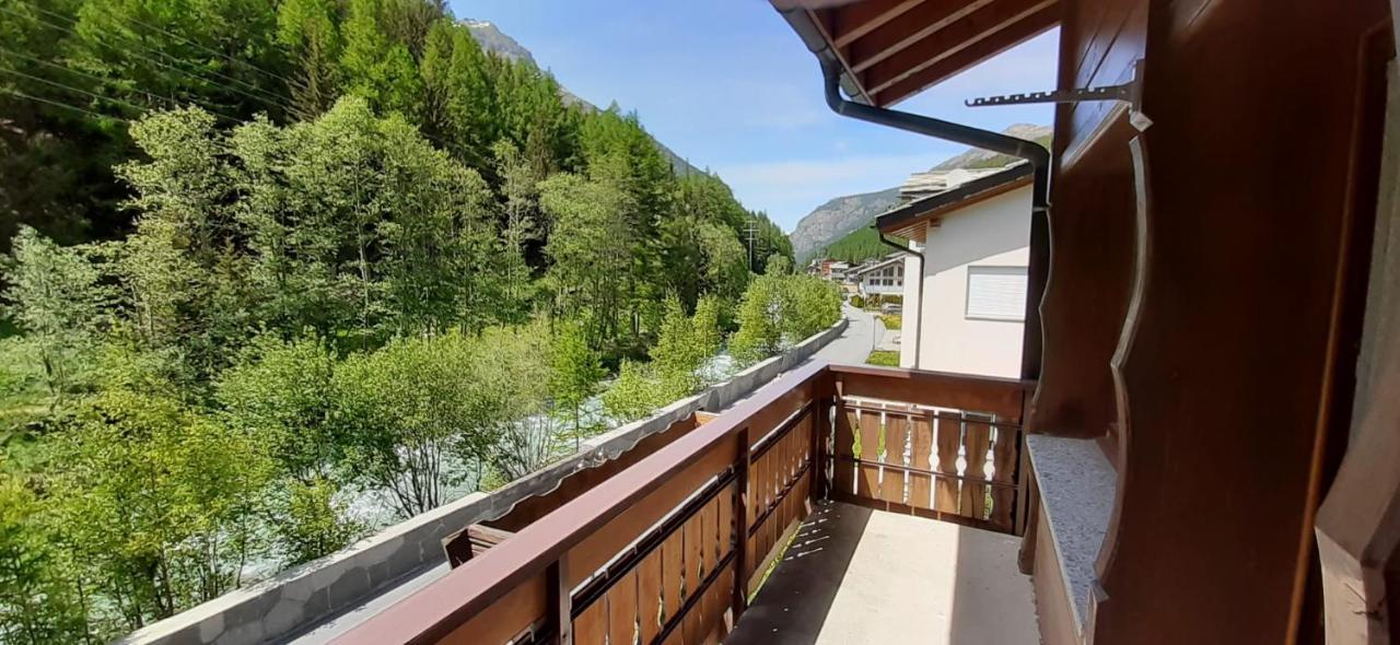 Free Cable Car & Bus In The Summer Haus L'Oree ซาส-กรุนด์ ภายนอก รูปภาพ